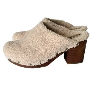 Korks by Kork Ease Studded Teddy Round Toe Block Heel Slip On Clog Size 9
